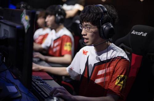 老穆哥上麦爆料录屏视频,麦上爆料录屏视频大揭秘